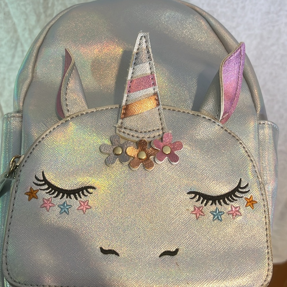 Silver metallic unicorn small backpack- new with tags women's sweater - Picture 3 of 8